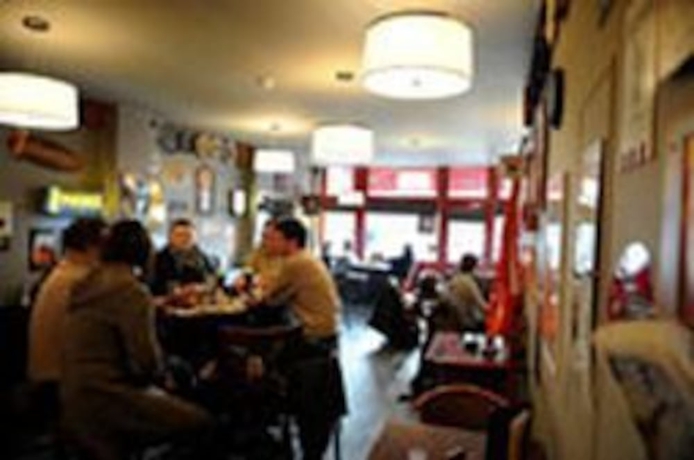 Imagen del bar/restaurante del Hotel Castel, Gante. Foto 9