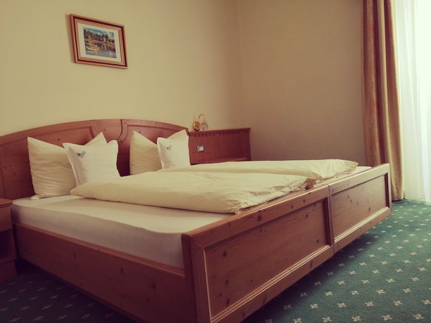 Imagen de la habitación del Hotel Castel Latemar. Foto 8