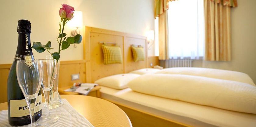 Imagen de la habitación del Hotel Castel Latemar. Foto 9