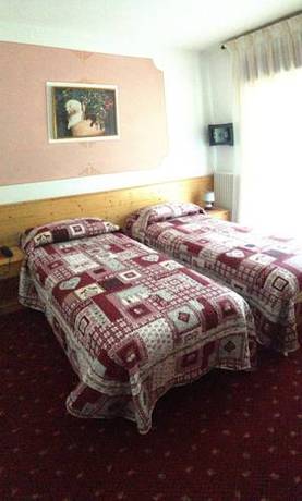 Imagen de la habitación del Hotel Castel Mani. Foto 9