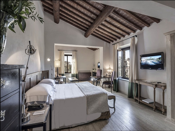 Imagen de la habitación del Hotel Castel Monastero. Foto 6