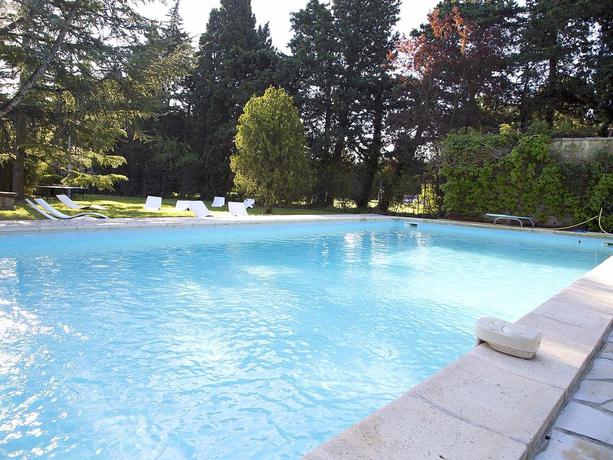 Imagen de la piscina del Hotel Castel Mouisson. Foto 9