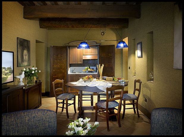 Imagen general del Hotel Castel Porrona Relais and Spa. Foto 2