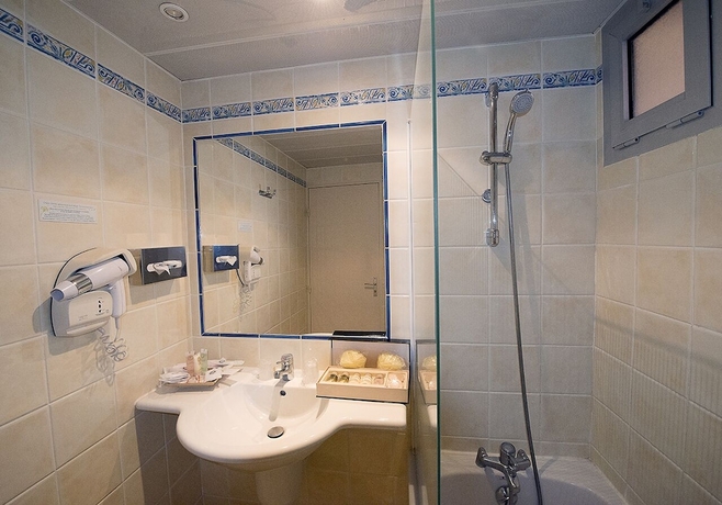 Imagen de la habitación del Hotel Castel' Provence. Foto 16