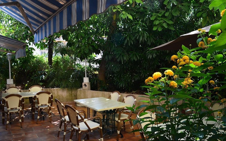 Imagen del bar/restaurante del Hotel Castel Vecchio, AJACCIO. Foto 3