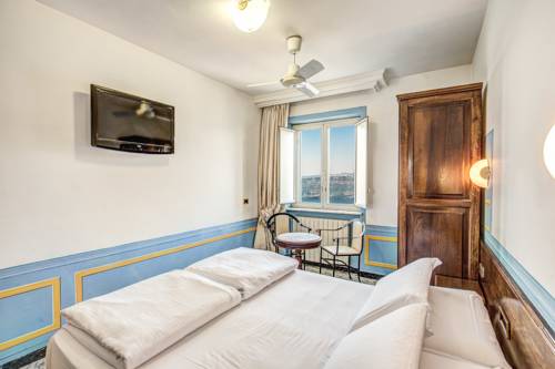 Imagen de la habitación del Hotel Castel Vecchio, ROCCA DI PAPA. Foto 7