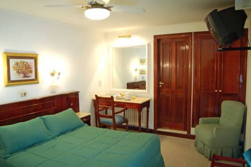 Imagen general del Hotel Castelar. Foto 15