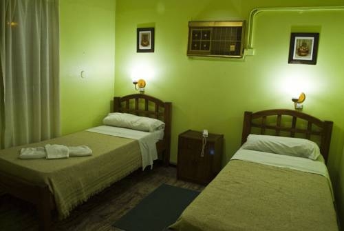 Imagen de la habitación del Hotel Castelar. Foto 10