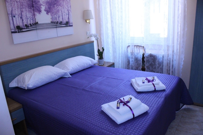 Imagen de la habitación del Hotel Castelfidardo. Foto 9