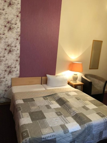 Imagen de la habitación del Hotel Castell, Berlín. Foto 4