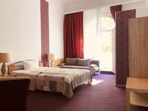 Imagen de la habitación del Hotel Castell, Berlín. Foto 5