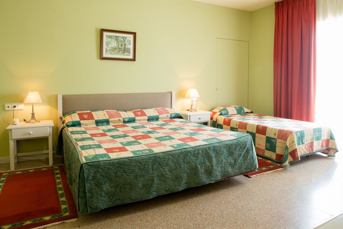 Imagen de la habitación del Hotel Castell Blanc. Foto 4