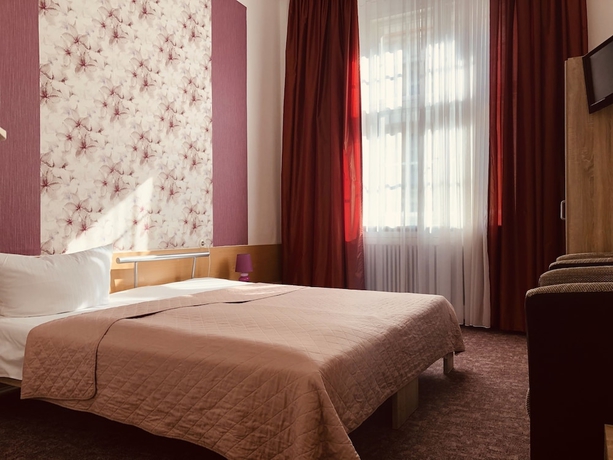 Imagen de la habitación del Hotel Castell, Charlottenburg. Foto 10