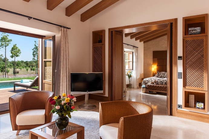 Imagen de los interiores del Hotel Castell Son Claret - The Leading Hotels Of The World. Foto 12