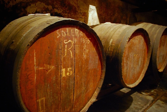 Imagen de los interiores del Hotel Castell de Riudabella. Foto 16