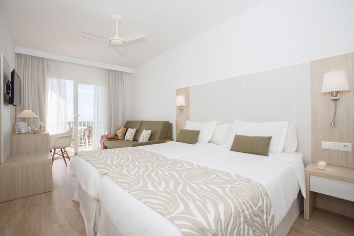 Imagen de la habitación del Hotel Castell dels Hams. Foto 2