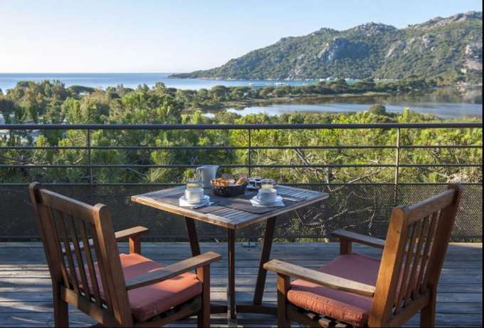 Imagen del bar/restaurante del Hotel Castell'Verde. Foto 2