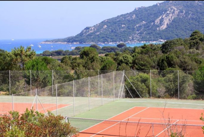 Imagen de los interiores del Hotel Castell'Verde. Foto 11