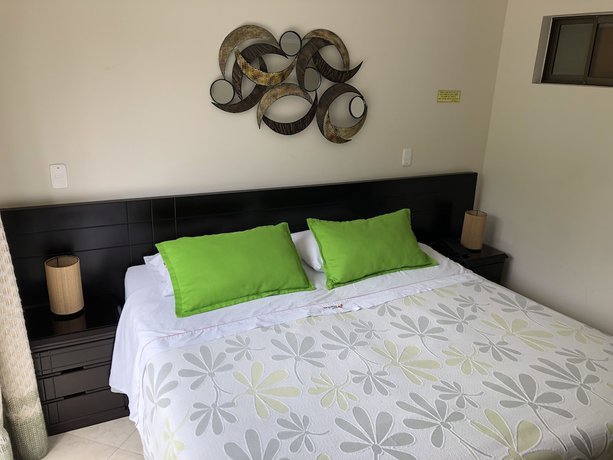 Imagen de la habitación del Hotel Castellana Inn. Foto 2