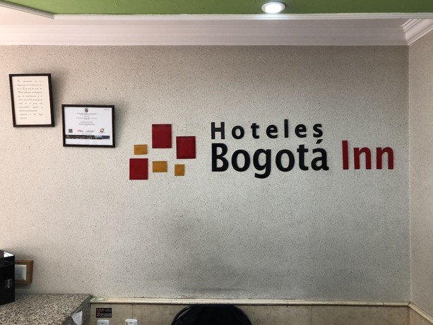 Imagen de los interiores del Hotel Castellana Inn. Foto 18
