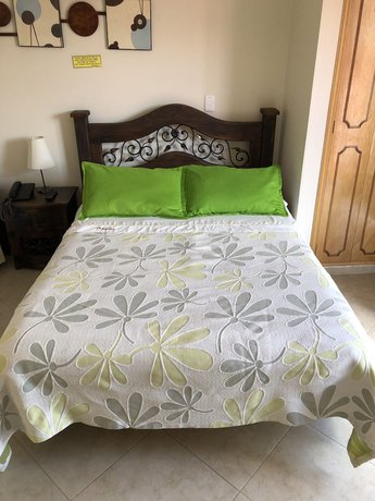 Imagen de la habitación del Hotel Castellana Inn. Foto 11