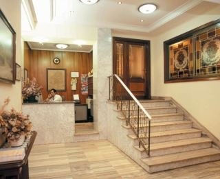 Imagen de los interiores del Hotel Castellano Centro. Foto 10