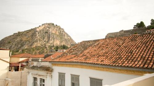 Imagen general del Hotel Castellano & Suites. Foto 1