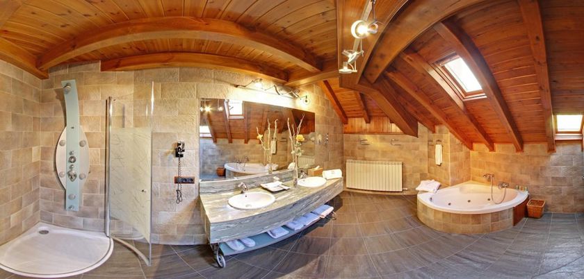 Imagen de la habitación del Hotel Castellarnau. Foto 16