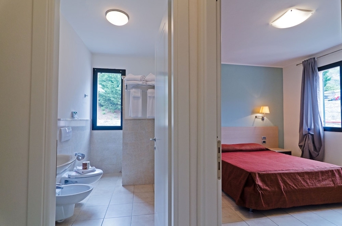 Imagen de la habitación del Hotel Castellaro Golf Resort. Foto 9