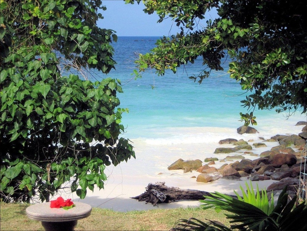 Imagen de los exteriores del Hotel Castello Beach. Foto 6