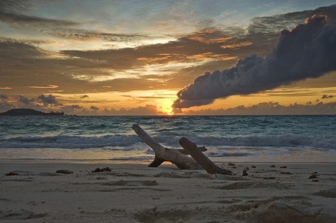 Imagen de los exteriores del Hotel Castello Beach. Foto 7