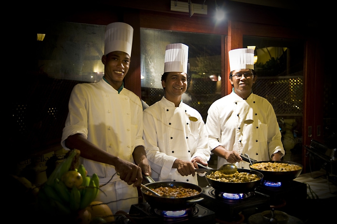 Imagen del bar/restaurante del Hotel Castello Beach. Foto 3