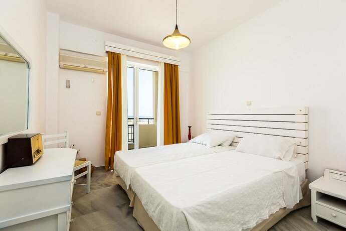 Imagen general del Hotel Castello Bianco Aparthotel. Foto 13