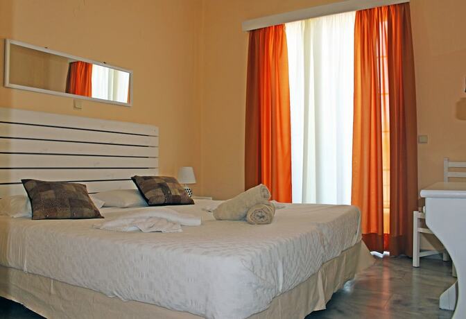 Imagen de la habitación del Hotel Castello Bianco Aparthotel. Foto 26