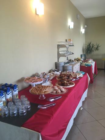 Imagen del bar/restaurante del Hotel Castello Budoni. Foto 5