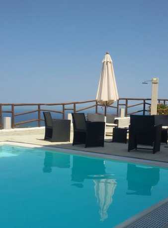 Imagen de la piscina del Hotel Castello Budoni. Foto 18