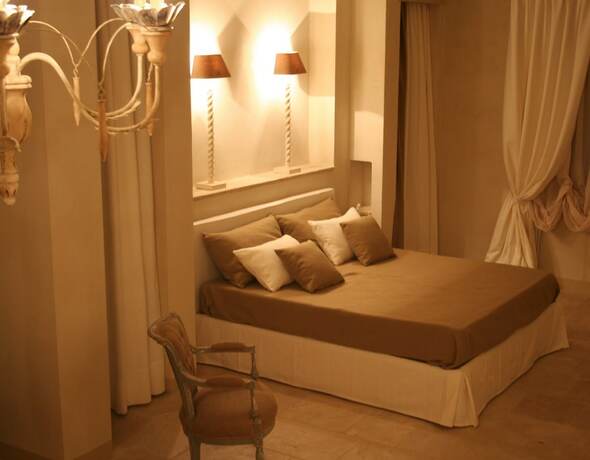 Imagen de la habitación del Hotel Castello Camemi. Foto 13