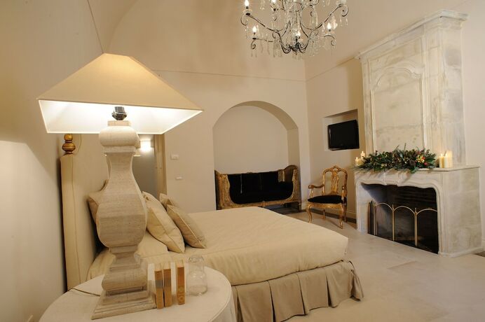 Imagen de la habitación del Hotel Castello Camemi. Foto 14