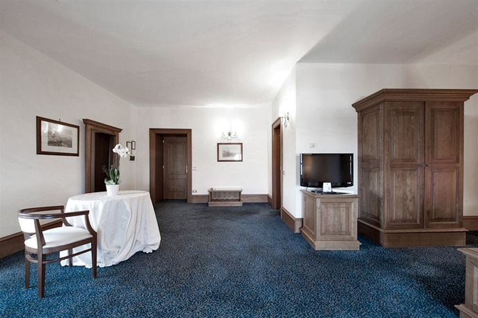 Imagen de la habitación del Hotel Castello Chiola. Foto 2