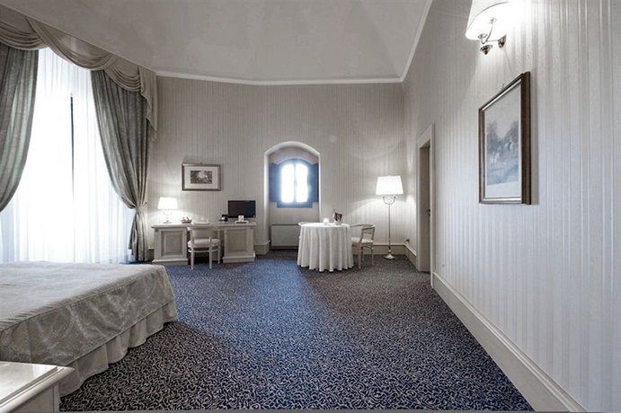 Imagen de la habitación del Hotel Castello Chiola. Foto 5
