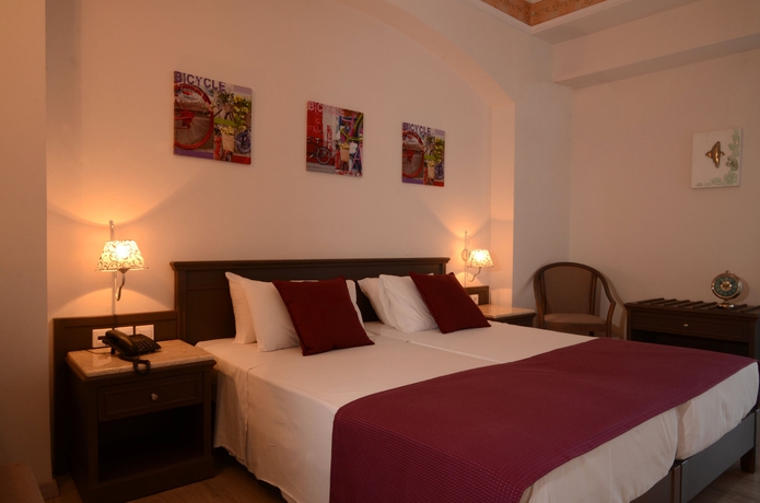 Imagen de la habitación del Hotel Castello City. Foto 8