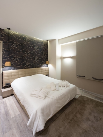 Imagen de la habitación del Hotel Castello City, Patras. Foto 9