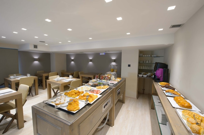 Imagen del bar/restaurante del Hotel Castello City, Patras. Foto 3