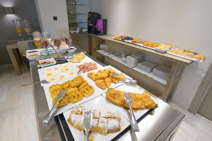 Imagen del bar/restaurante del Hotel Castello City, Patras. Foto 6