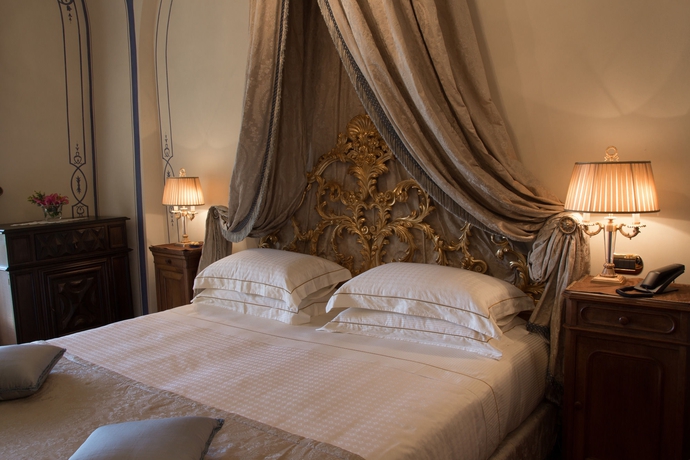 Imagen de la habitación del Hotel Castello Di Guarene. Foto 7