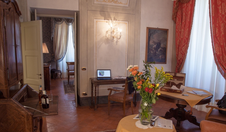 Imagen de los interiores del Hotel Castello Di Guarene. Foto 16