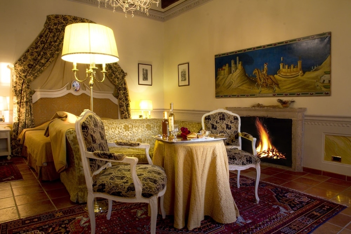 Imagen de la habitación del Hotel Castello Di Leonina Relais. Foto 6