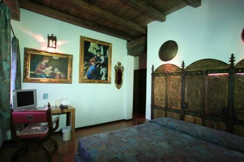 Imagen de la habitación del Hotel Castello Di Pavone. Foto 7