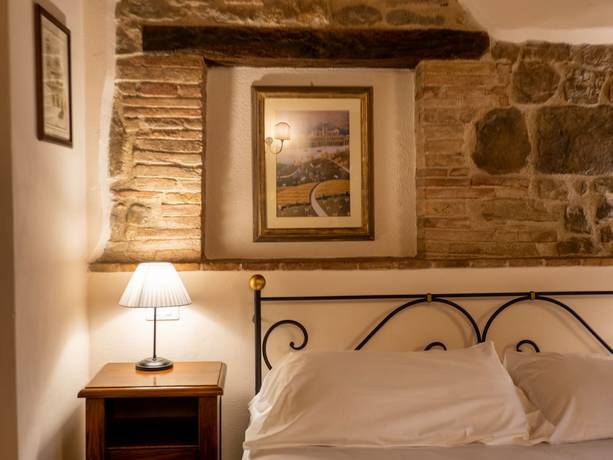Imagen de la habitación del Hotel Castello Di Petrata. Foto 5