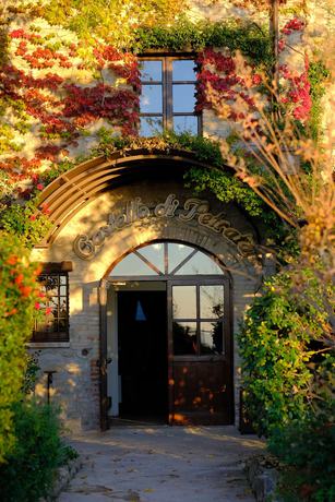 Imagen de los interiores del Hotel Castello Di Petrata. Foto 20